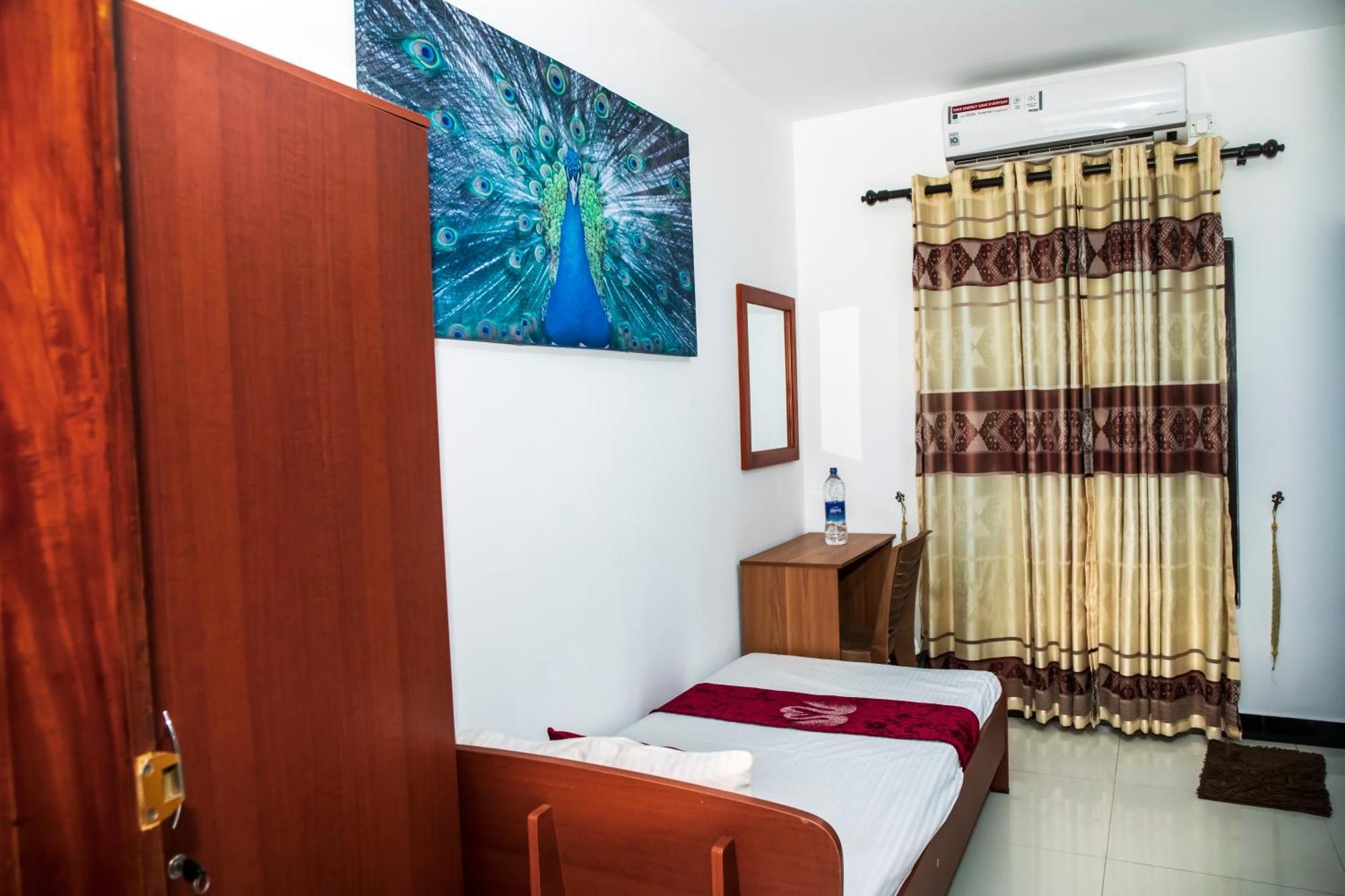Golden Star Guest House จาฟนา ภายนอก รูปภาพ