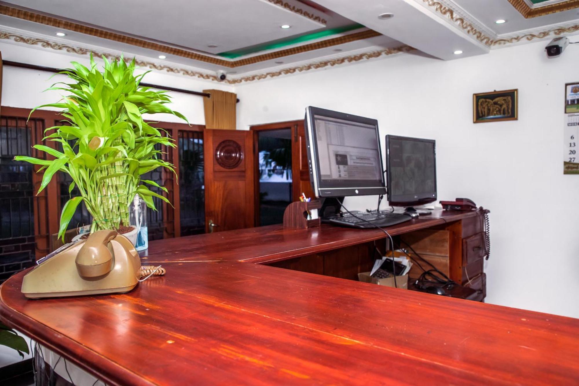 Golden Star Guest House จาฟนา ภายนอก รูปภาพ