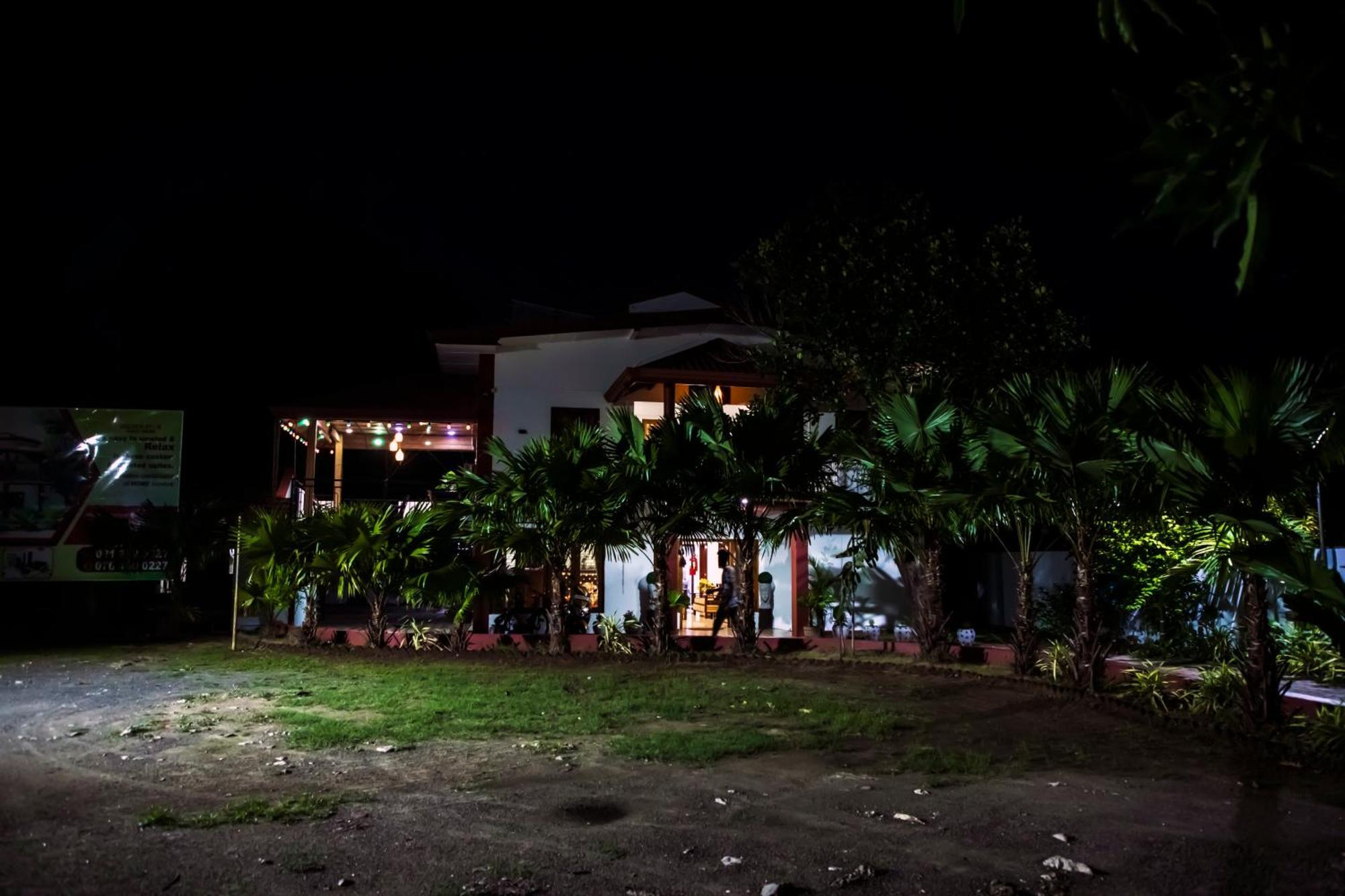 Golden Star Guest House จาฟนา ภายนอก รูปภาพ