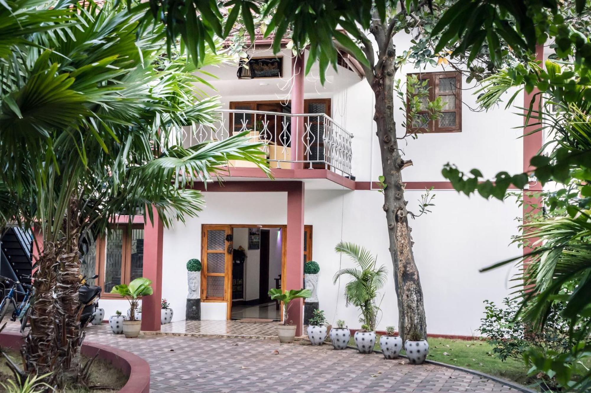 Golden Star Guest House จาฟนา ภายนอก รูปภาพ
